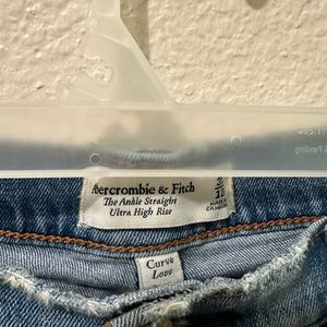 Abercrombie & Fitch | Jeans | Abercrombie Distressed Blue | Curve Love